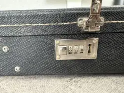 BLACK GIBSON