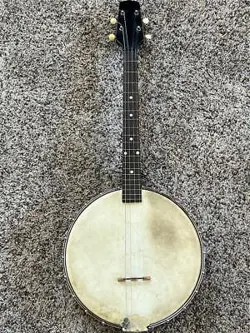 TENOR BANJO VERY