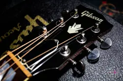 GIBSON HUMMINGBIRD   2015