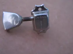 GUITAR TUNER