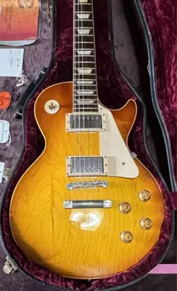 GIBSON CUSTOM SHOP LES PAUL REISSUE 1958 VOS ELECTRIC GUITAR 2005