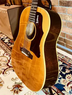 ADJ ACOUSTIC GUITAR