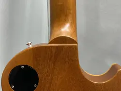 ELECTRIC GUITAR-