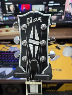 MIDTOWN CUSTOM EBONY