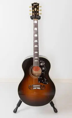 ACOUSTIC GUITAR GIBSON EMMYLOU HARRIS L-200 2002 SUNBURST WITH HARD CASE