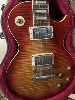 GIBSON LES PAUL STANDARD T ELECTRIC GUITAR HERITAGE CHERRY SUNBURST W/ CASE