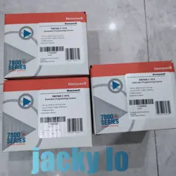 1PC HONEYWELL RM7895C1012 NEW IN BOX, FAST SHIPPING