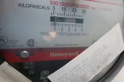 1052