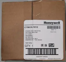 NEW HONEYWELL C7061A 1012 UV FLAME DETECTOR IN BOX C7061A1012