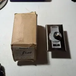 1004 MANUAL POTENTIOMETER