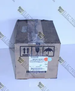HONEYWELL, UDC3200, DC3200-CB-200R-200-00000-00-0, TEMPERATURE CONTROLLER
