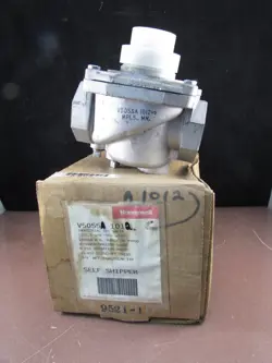 1012 GAS VALVE