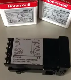 1PC HONEYWELL DC1010CR-301000-E