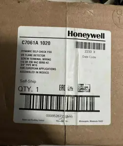 1 YEAR WARRANTY DHL NEW HONEYWELL C7061A1020 UV FLAME DETECTOR C7061A 1020