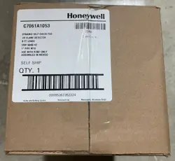 DHL EXPRESS NEW IN BOX HONEYWELL C7061A1053 UV FLAME DETECTOR