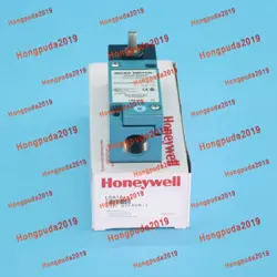 ONE BRAND NEW LIMIT SWITCH LSA1A FAST SHIP HONEYWELL