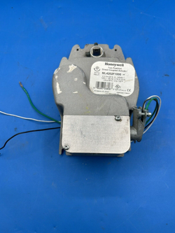 USED HONEYWELL TWO POSITION DIRECT COUPLED ACTUATOR ML4202F1000
