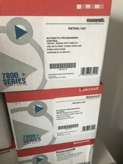 HONEYWELL RM7800L1087 RM7800L 1087 RM7800 L 1087 CONTROLLER NEW
