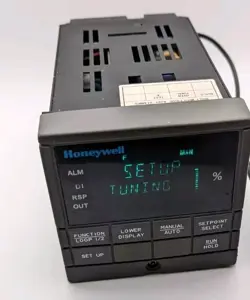 1PCS NEW HONEYWELL UDC3300 UDC3300 TEMPERATURE CONTROLLER