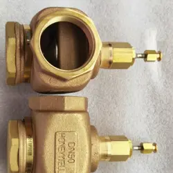 1PC NEW HONEYWELL V5011P2028 ELECTRIC STEAM VALVE FEDEX SHIPPING