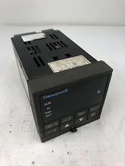 HONEYWELL DC330E-EE-000-22-000000-00-0 VERSA PRO CONTROLLER