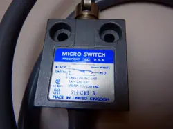 HONEYWELL 914CE3-3 MICRO SWITCH LIMIT SWITCH 914CE33
