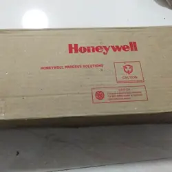 NEW! HONEYWELL S8600M3001 24 VOLT IGNITION MODULE