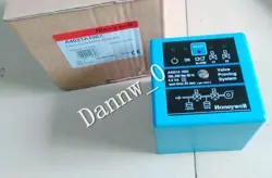 NEW IN BOX HONEYWELL A4021A1002 LGNITION LEAK DETECTION CONTROLLER