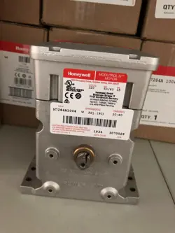 1004 NEW HONEYWELL