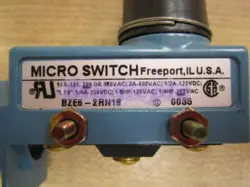 HONEYWELL BZE6-2RN18 MICRO SWITCH LIMIT SWITCH 1PC NEW BZE62RN18