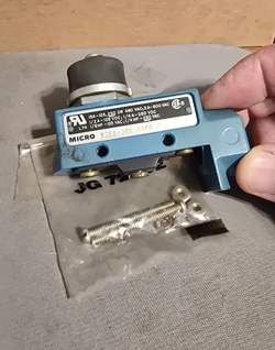 LIMIT SWITCH;