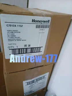 NEW ORIGINAL HONEYWELL C7012A1152 UV FLAME DETECTOR C7012A 1152