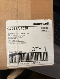 HONEYWELL C7061A1038 120V