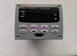 1PCS USED HONEYWELL THERMOSTATS UDC3500 DC3500-CE-200-00000-00-0