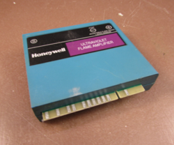 HONEYWELL R7849A1015 ULTRAVIOLET FLAME AMPLIFIER