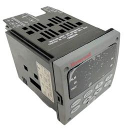 TEMPERATURE CONTROLLER DC3200-TT-1B0R-210-10000-E0-0