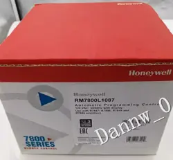 NEW IN BOX HONEYWELL RM7800L1087 AUTOMATIC PROGRAMMING BURNER CONTROLLER
