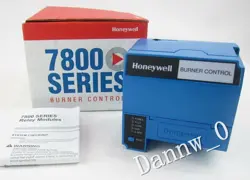 NEW IN BOX HONEYWELL EC7830A1033 AUTOMATIC PROGRAMMING CONTROLLER
