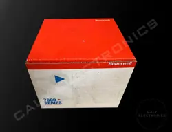 NEW  HONEYWELL  RM7890A1056 PRIMARY CONTROL ( MISSING LABEL)