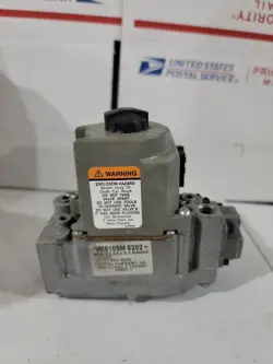 🔥HONEYWELL VR8105M8202  FURNACE GAS VALVE🔥