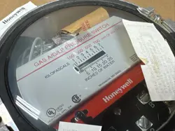 120/240V