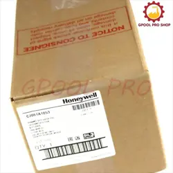 HONEYWELL C7061A1053 UV FLAME DETECTOR C7061A 1053 NEW 