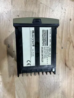 HONEYWELL DC3200-CE-300R-110-00000-E0-0