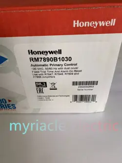 1PC  NEW HONEYWELL RM7890B1030 BURNER CONTROL RM7890B1030 EXPEDITED SHIPPING .HK