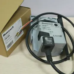 NEW IN BOX HONEYWELL ELECTRIC BALL VALVE ACTUATOR LM7428 ONE YEAR WARRANTY