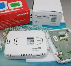BOX HONEYWELL T6865H2WB-R