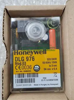 ONE HONEYWELL CONTROLLER DLG 976 MOD.03 DLG976-MOD.03 DLG976MOD.03 NEW