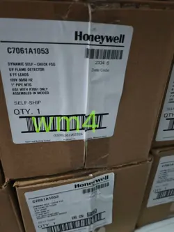 1PC BRAND NEW IN BOX HONEYWELL C7061A1053 UV FLAME DETECTOR