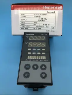 TEMPERATURE CONTROLLER DC1020CR-702000-E