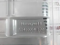 51405043-175 80MA